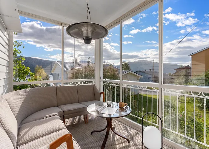 Basecamp Dramsvegen Aurora Viewpoint דירה טרומסה